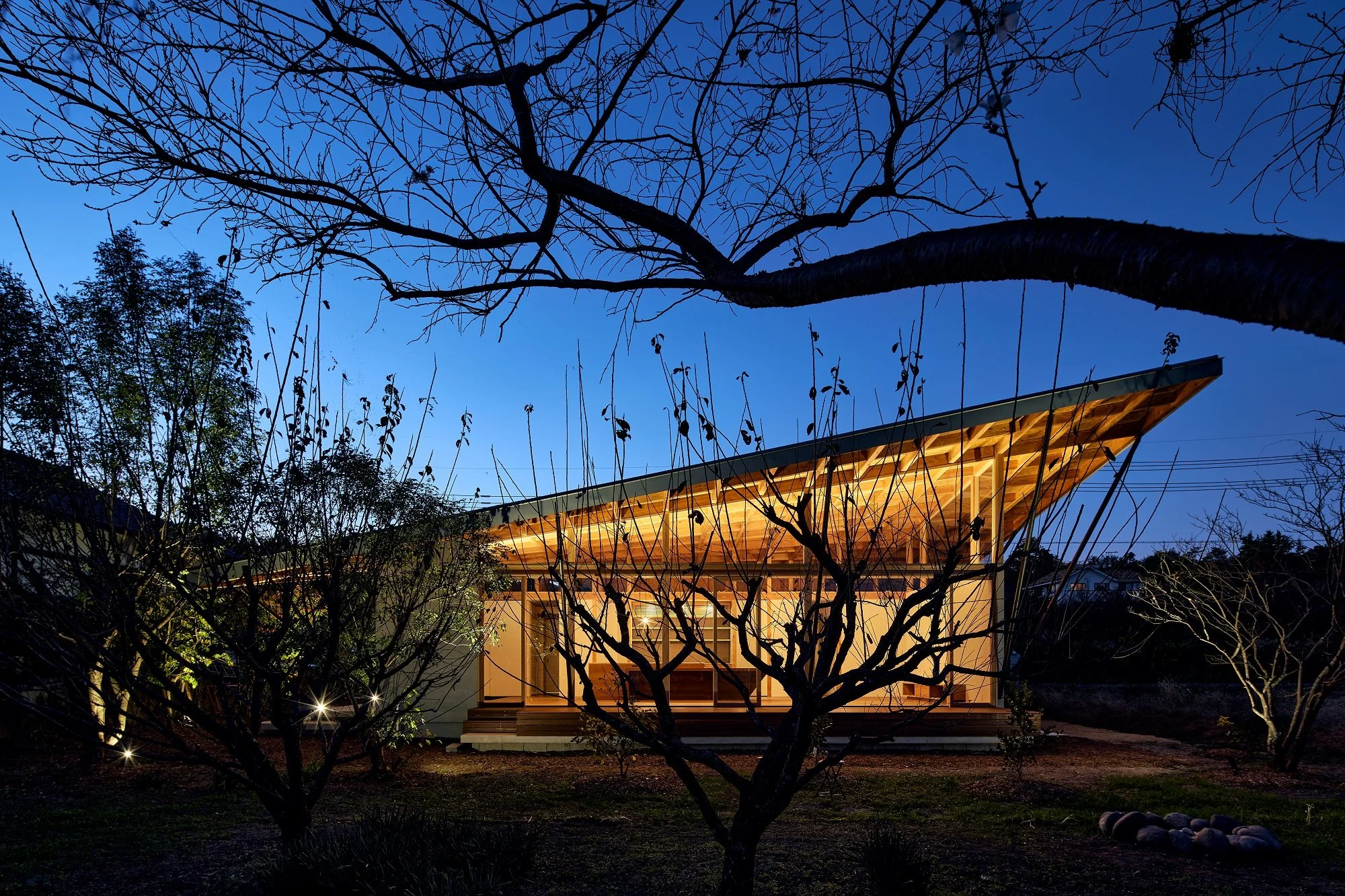 Hazamacho house by Tatsuya Kawamoto + Associates (GOLD